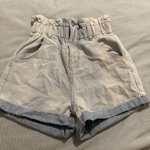 Pretty Little thing paper bag shorts size UK 8